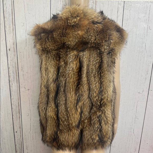 Vintage Mink Fur Vest in Brown and Black - Picture 4 of 12